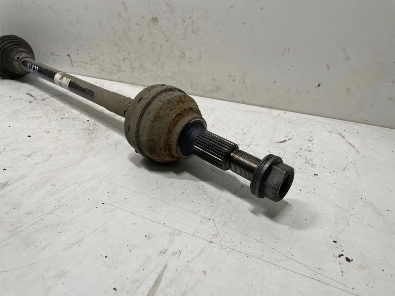 Tesla MODEL 3 2024- Rear right driveshaft view 2