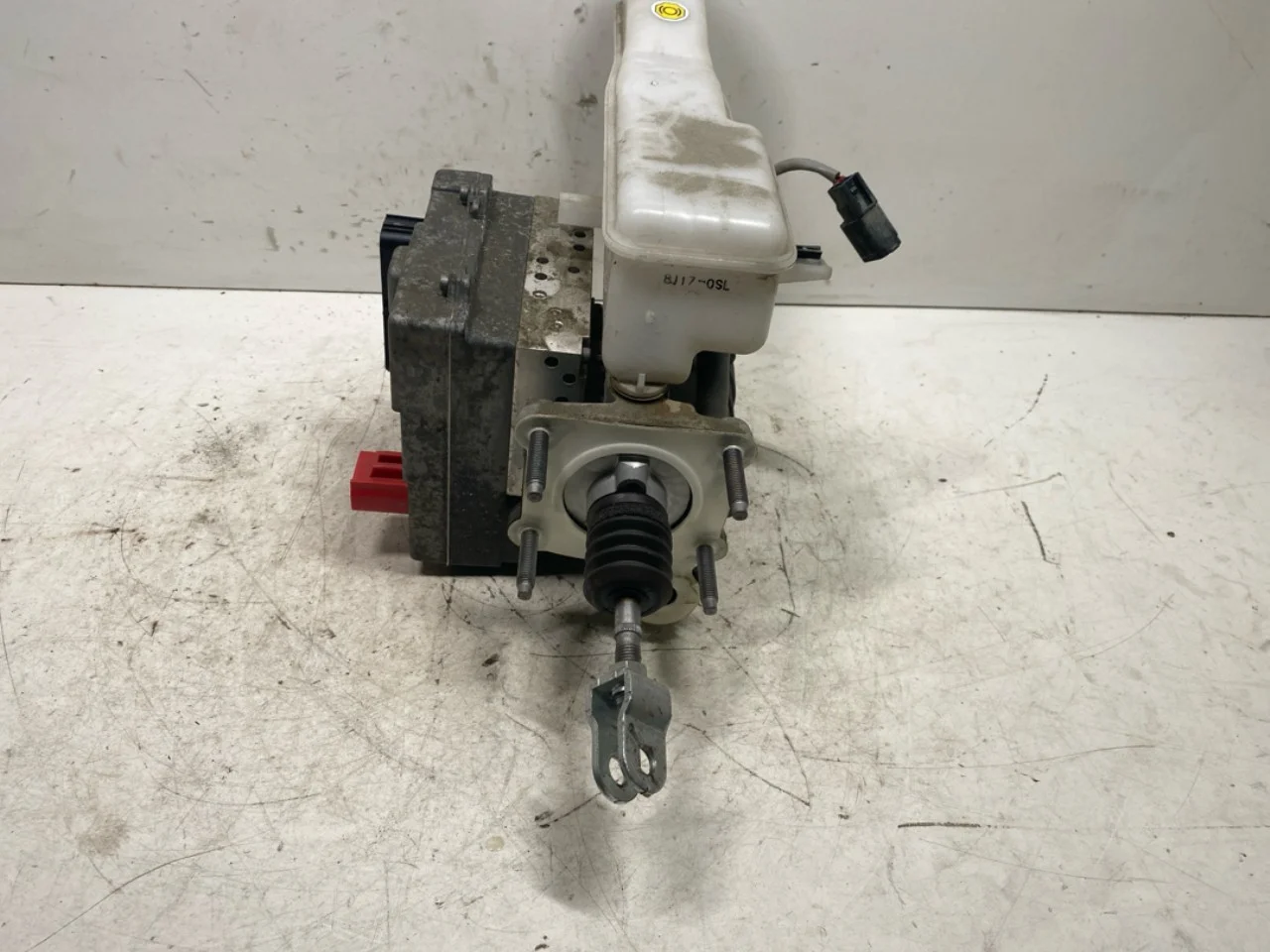 Hyundai KONA / ELECTRIC 2018-23 ABS hydraulic unit view 4