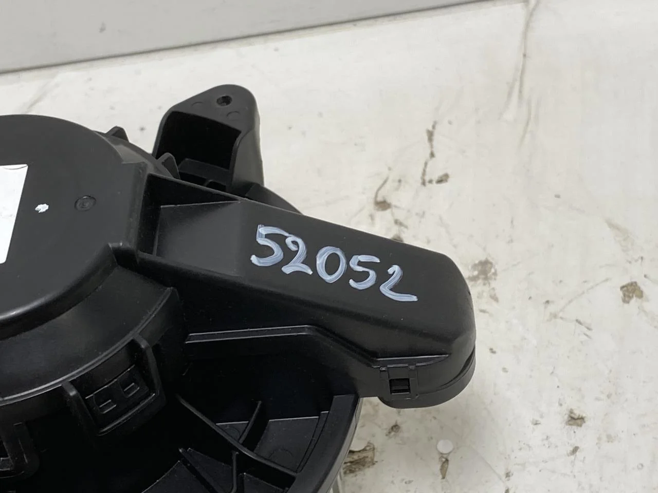 Volvo XC40/RECHARGE 2018- Fűtésventilátor motor nézet 2