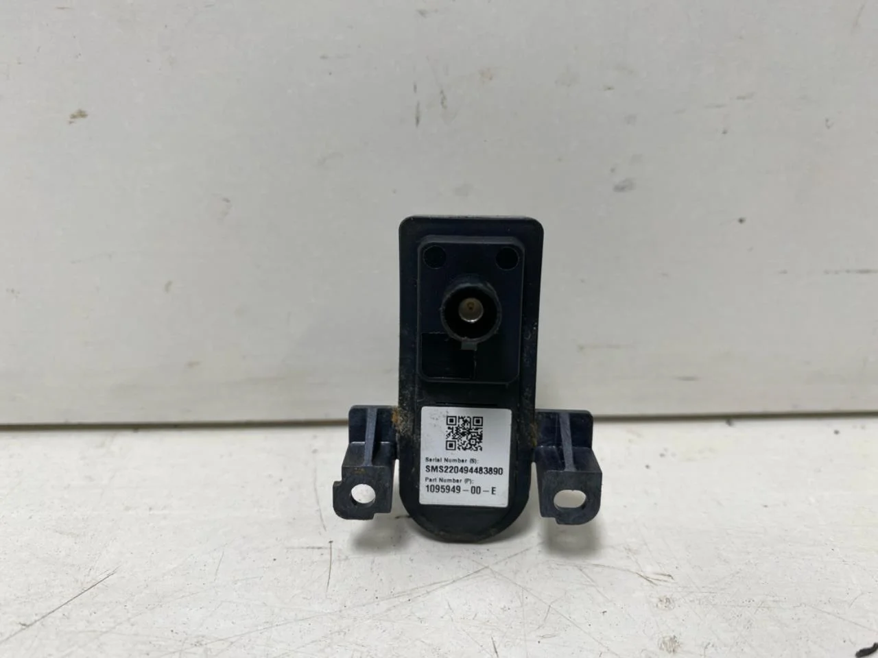 Tesla MODEL Y 2021- Exterior camera view 2