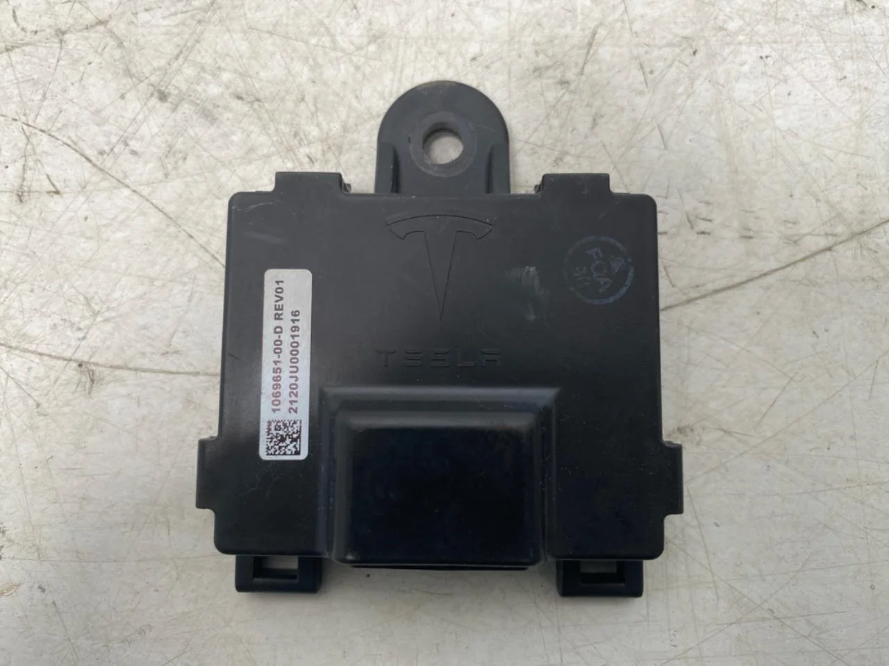 Tesla MODEL S 2013- Door control unit