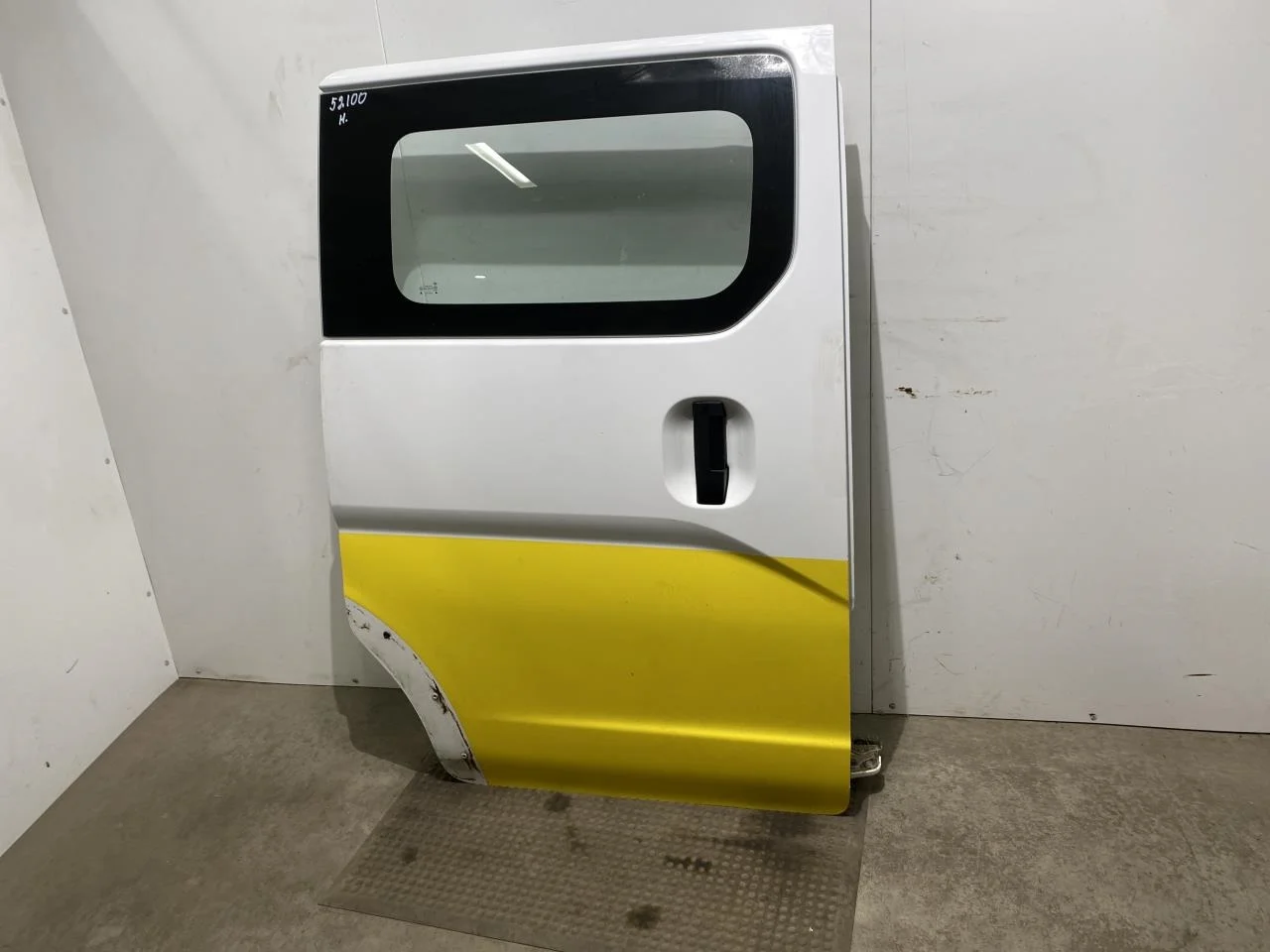 Nissan E-NV200 / EVALIA Right sliding door