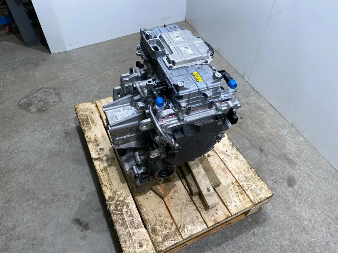 Hyundai IONIQ 5 NE 2022- Front electric motor view 2
