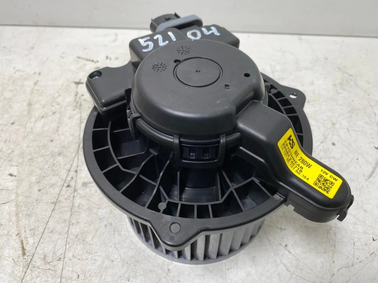 Hyundai IONIQ 5 NE 2022- Fűtésventilátor motor nézet 2