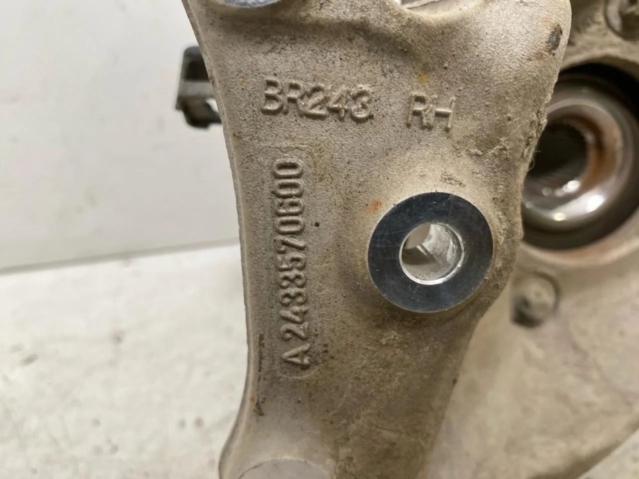 Mercedes EQA H243 2021- Portfuzetă, dreapta spate vedere 4