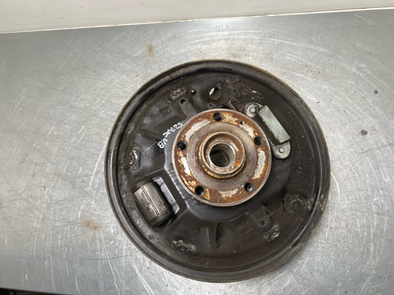 Volkswagen ID.4 2021- Csonkállvány, bal hátsó