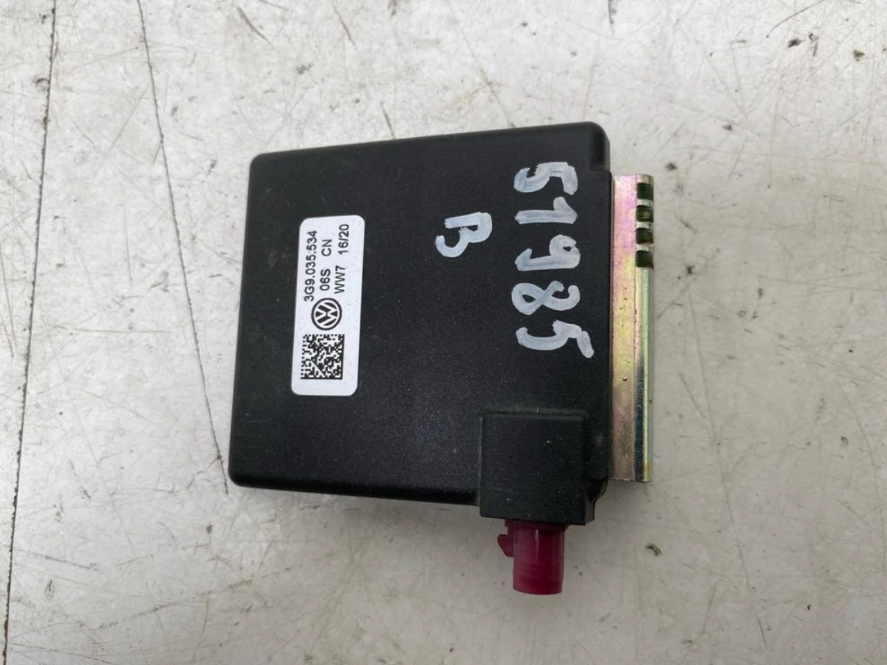 Volkswagen ID.3 2021- Antenna