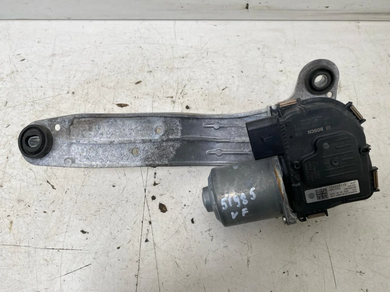 Volkswagen ID.3 2021- Ablaktörlő motor, szélvédő