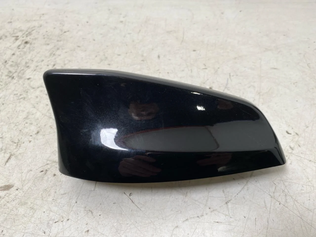 Jaguar I-PACE 2018- Antenna view 2