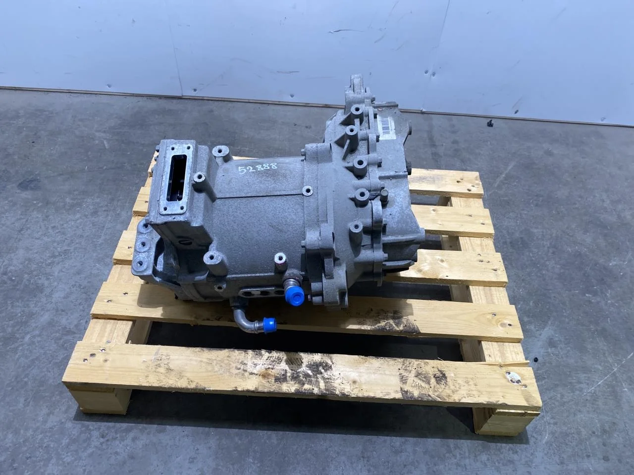 Maxus E-DELIVER3 EV30 2020- Elektromos motor, első