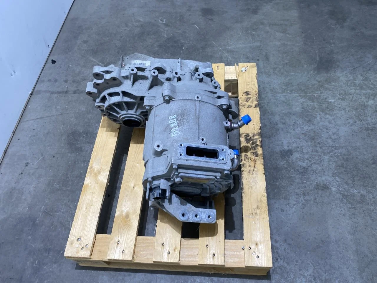 Maxus E-DELIVER3 EV30 2020- Elektromos motor, első nézet 3