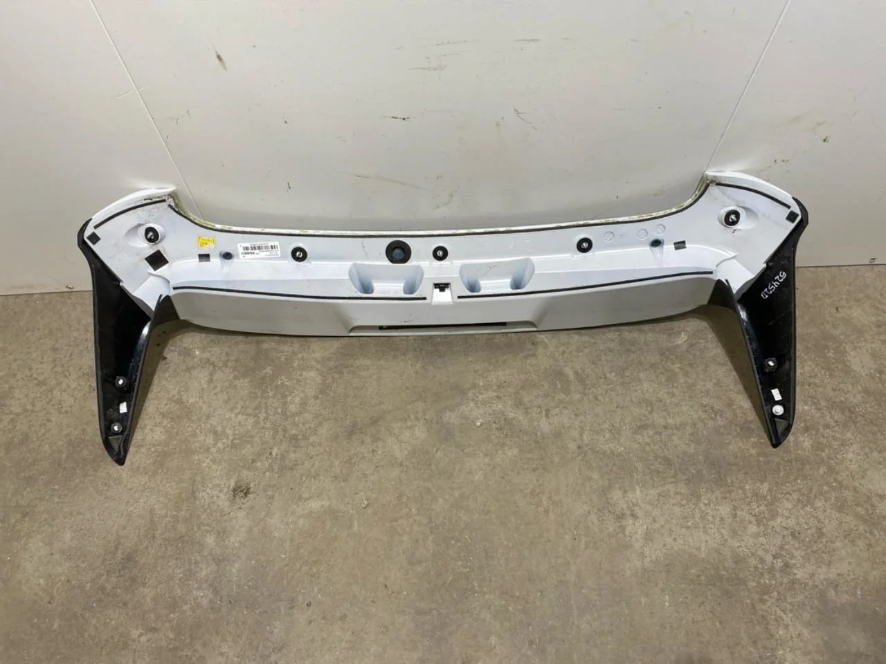 Hyundai KONA / ELECTRIC 2018-23 Spoiler, tailgate view 4