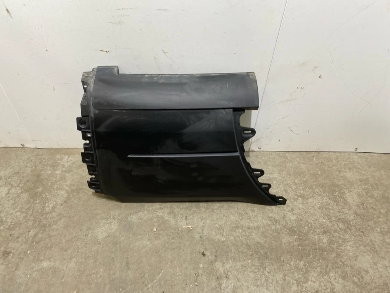 Ford E-TRANSIT 2022- Rear bumper section, left