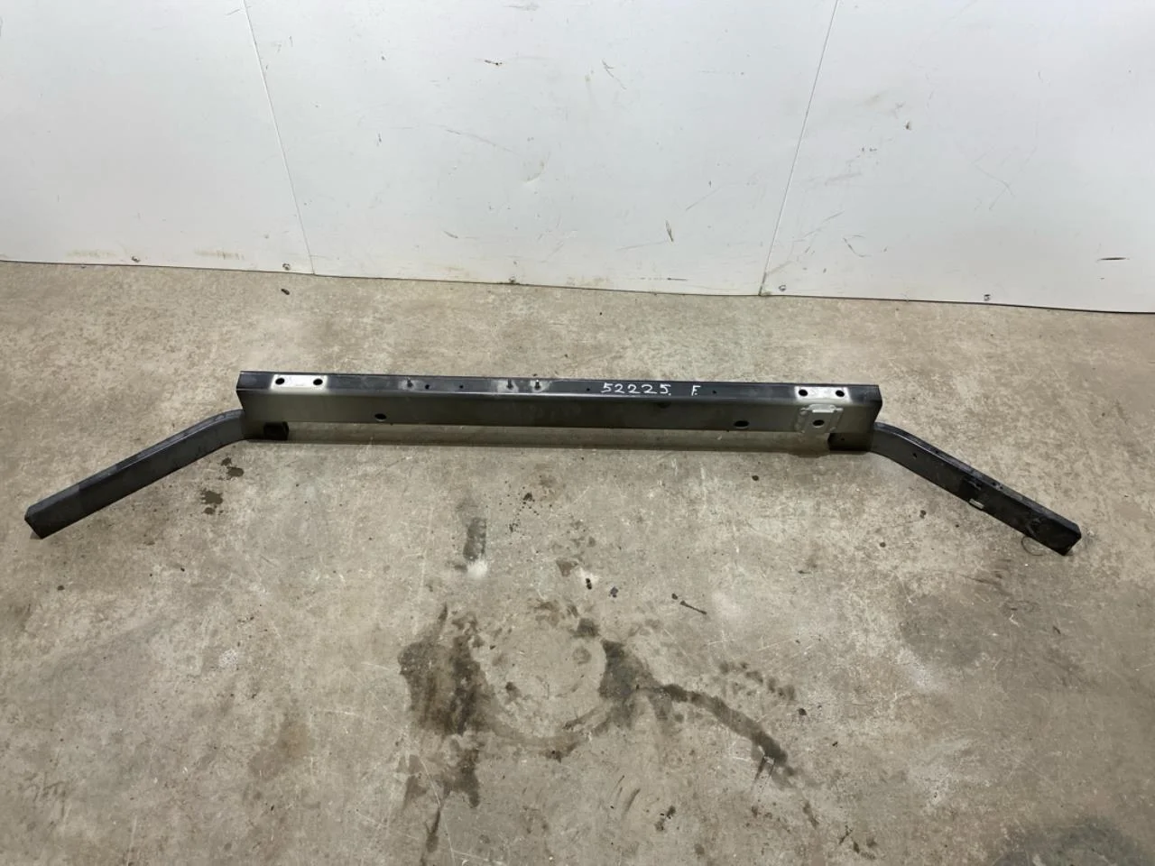 Jaguar I-PACE 2018- Bumper reinforcement beam, front view 2