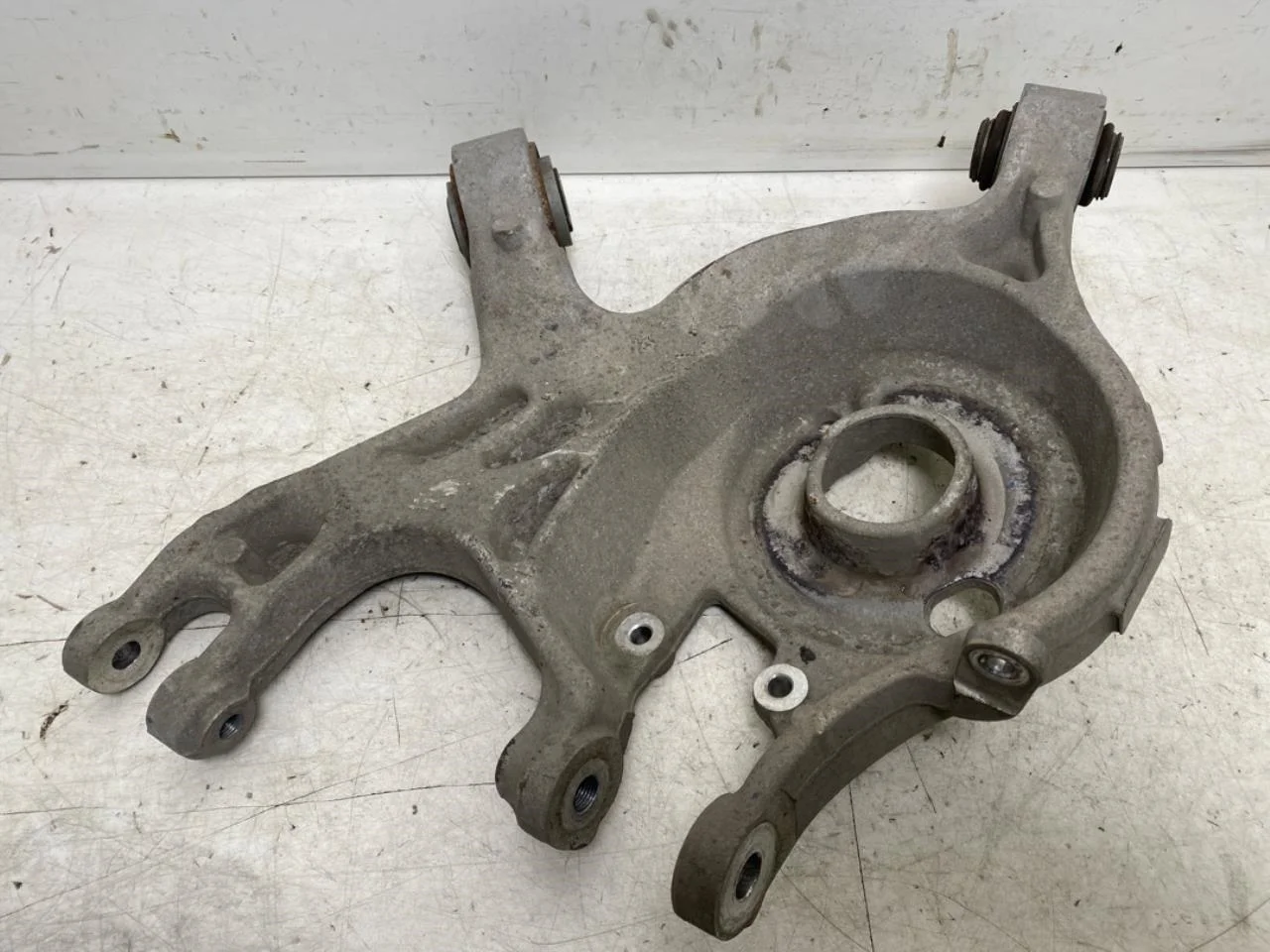Fisker OCEAN Control arm, rear left