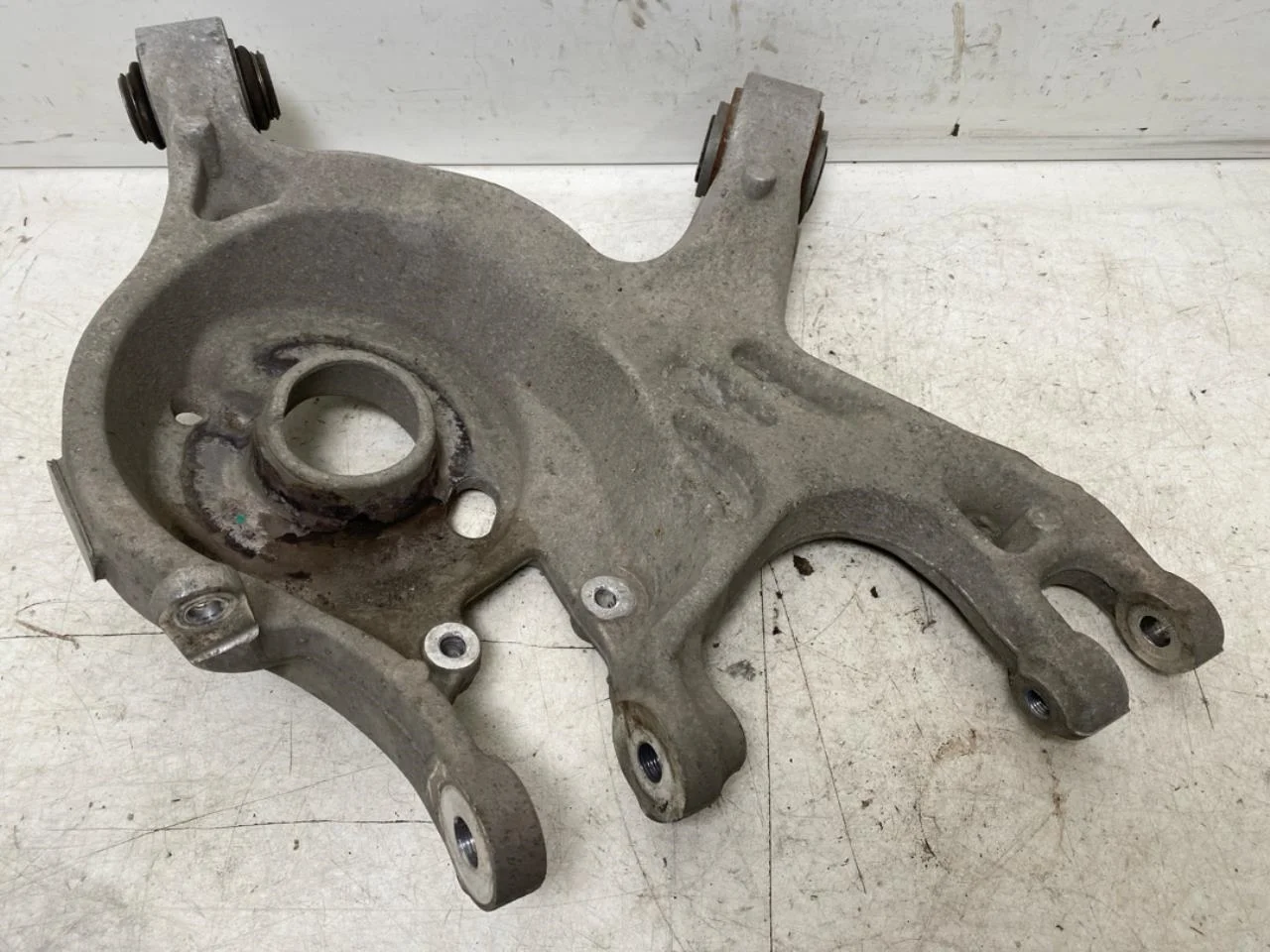 Fisker OCEAN Control arm, rear right