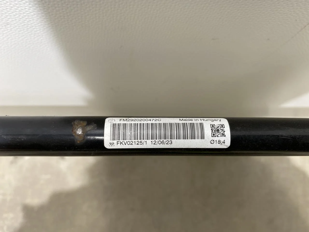 Fisker OCEAN Stabilizer bar, rear view 2