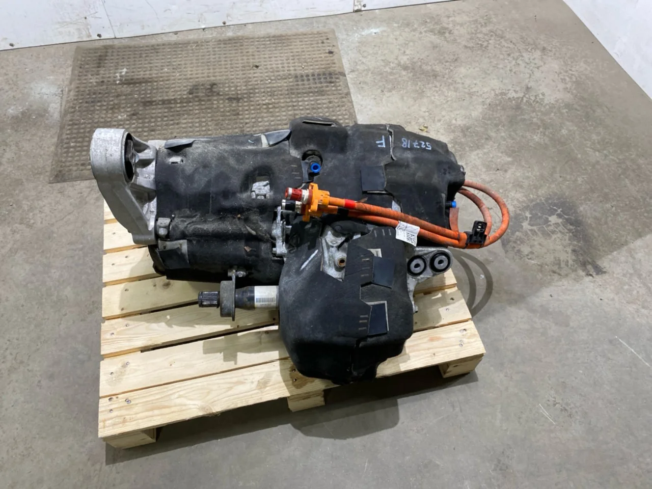 Tesla MODEL X 2016- Elektromos motor, első