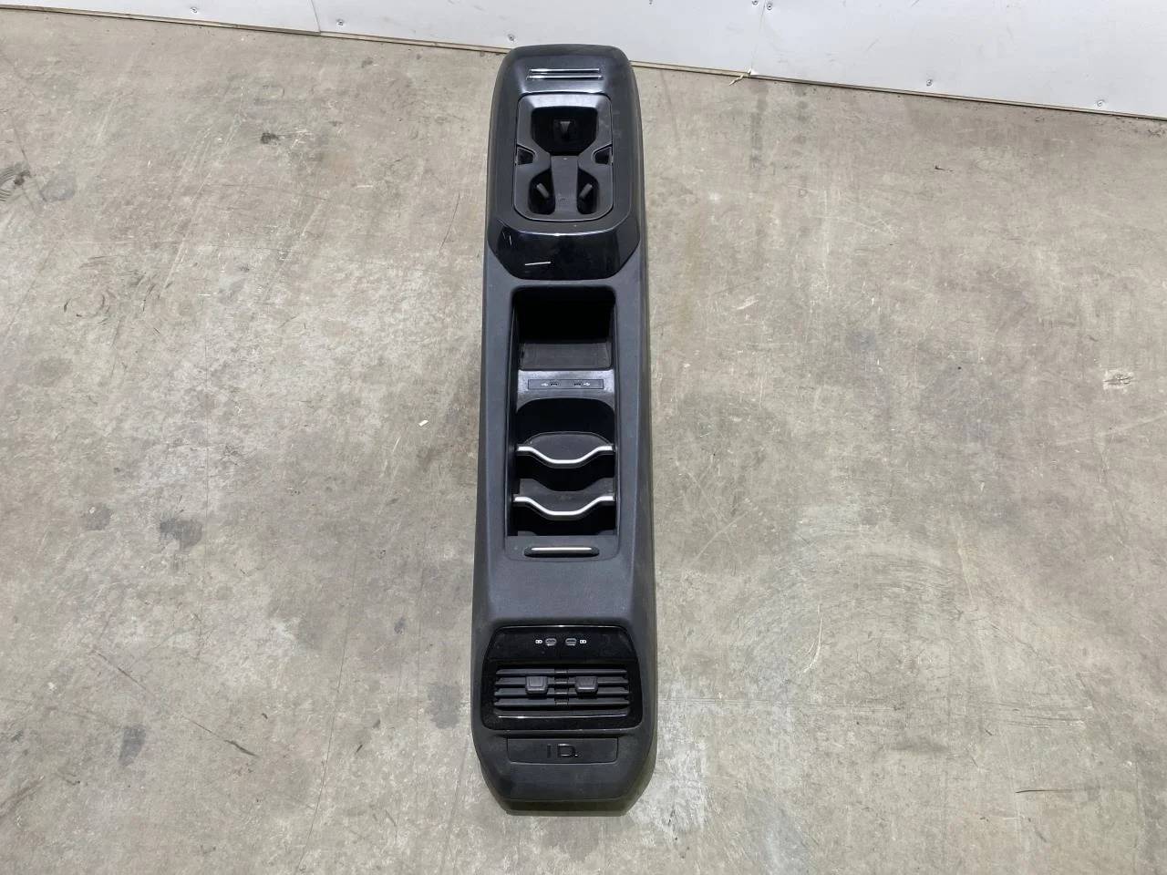 Volkswagen ID.5 2022- Középkonzol