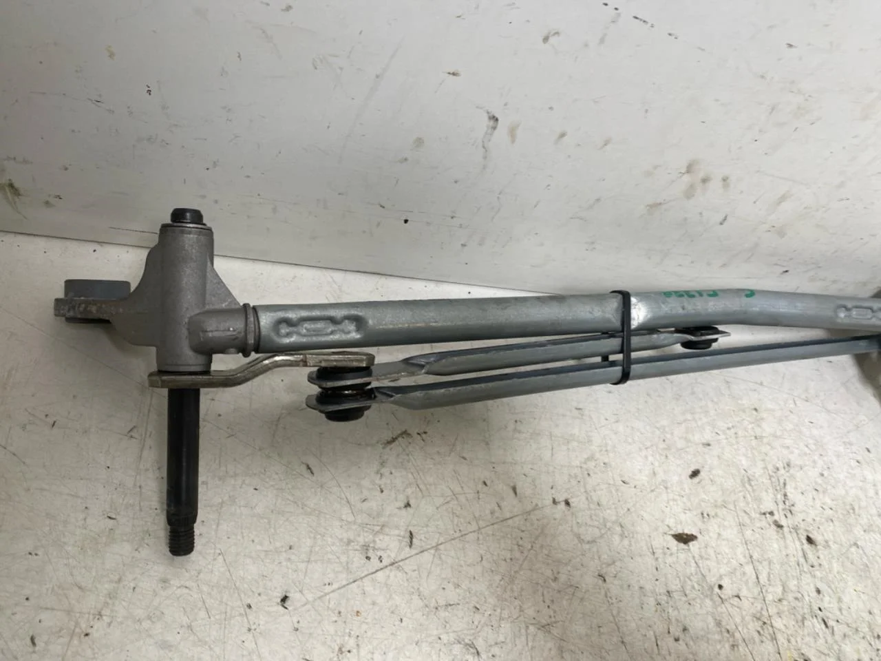 Fisker OCEAN Windshield wiper linkage view 3