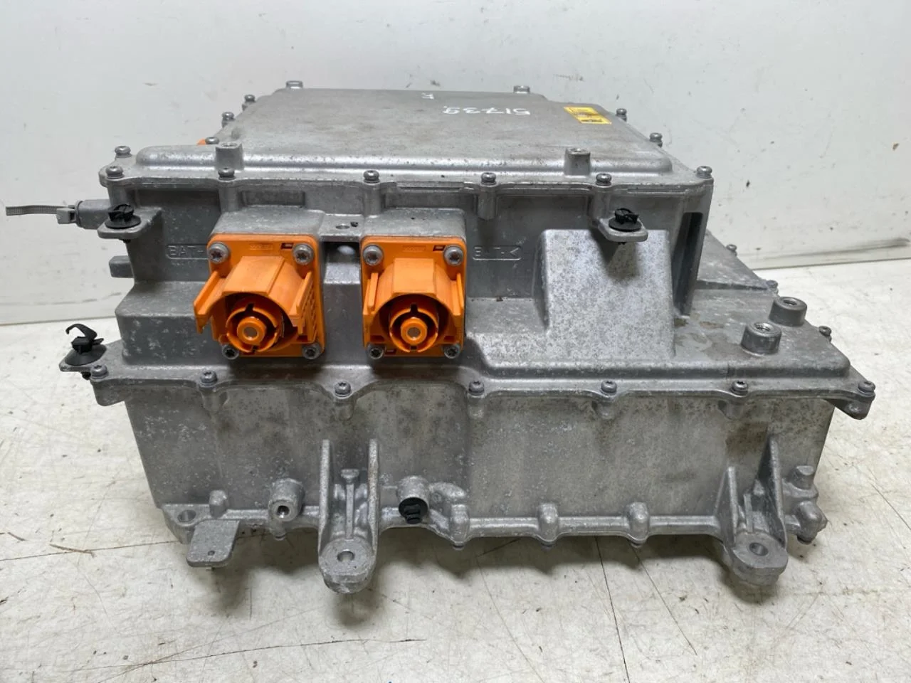 Fisker OCEAN Invertor, 12-220V vedere 4