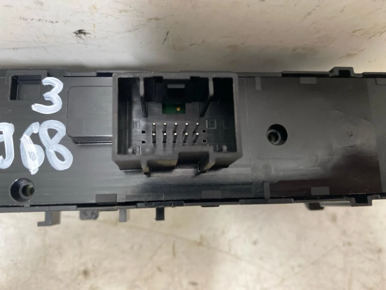Ford E-TRANSIT 2022- Radio / hi-fi, other view 3