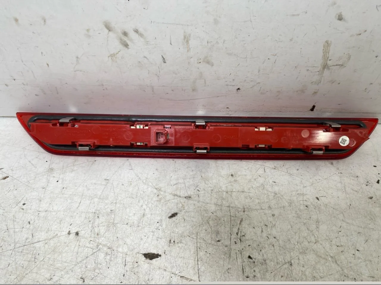 Ford E-TRANSIT 2022- Rear window brake light view 2