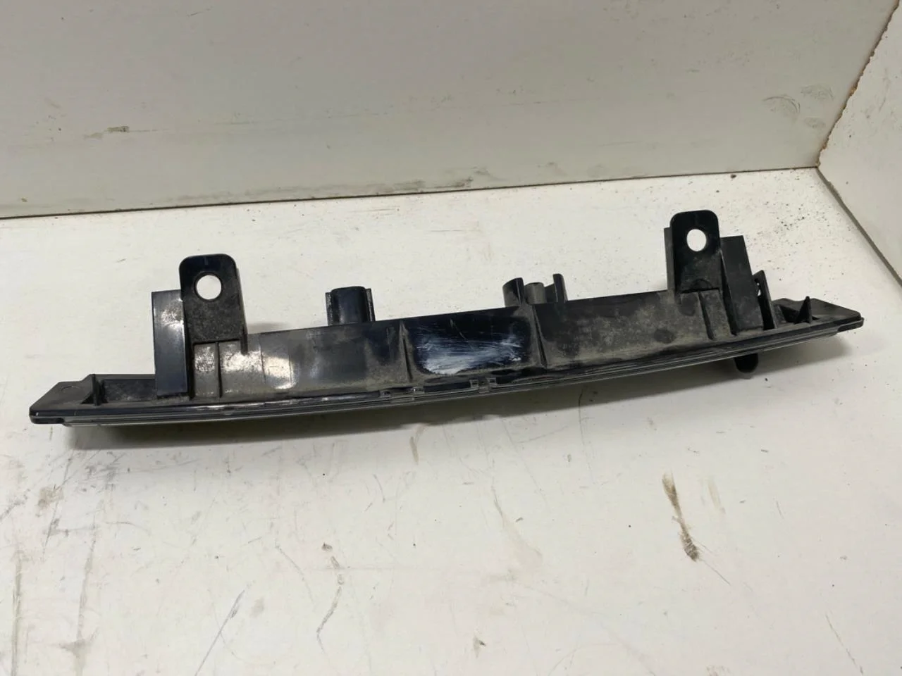 Renault ZOE/E- TECH 2013--> Rear window brake light view 2
