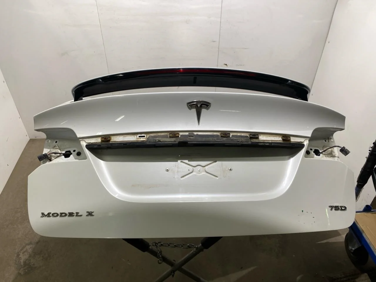 Tesla MODEL X 2016- Tailgate, estate
