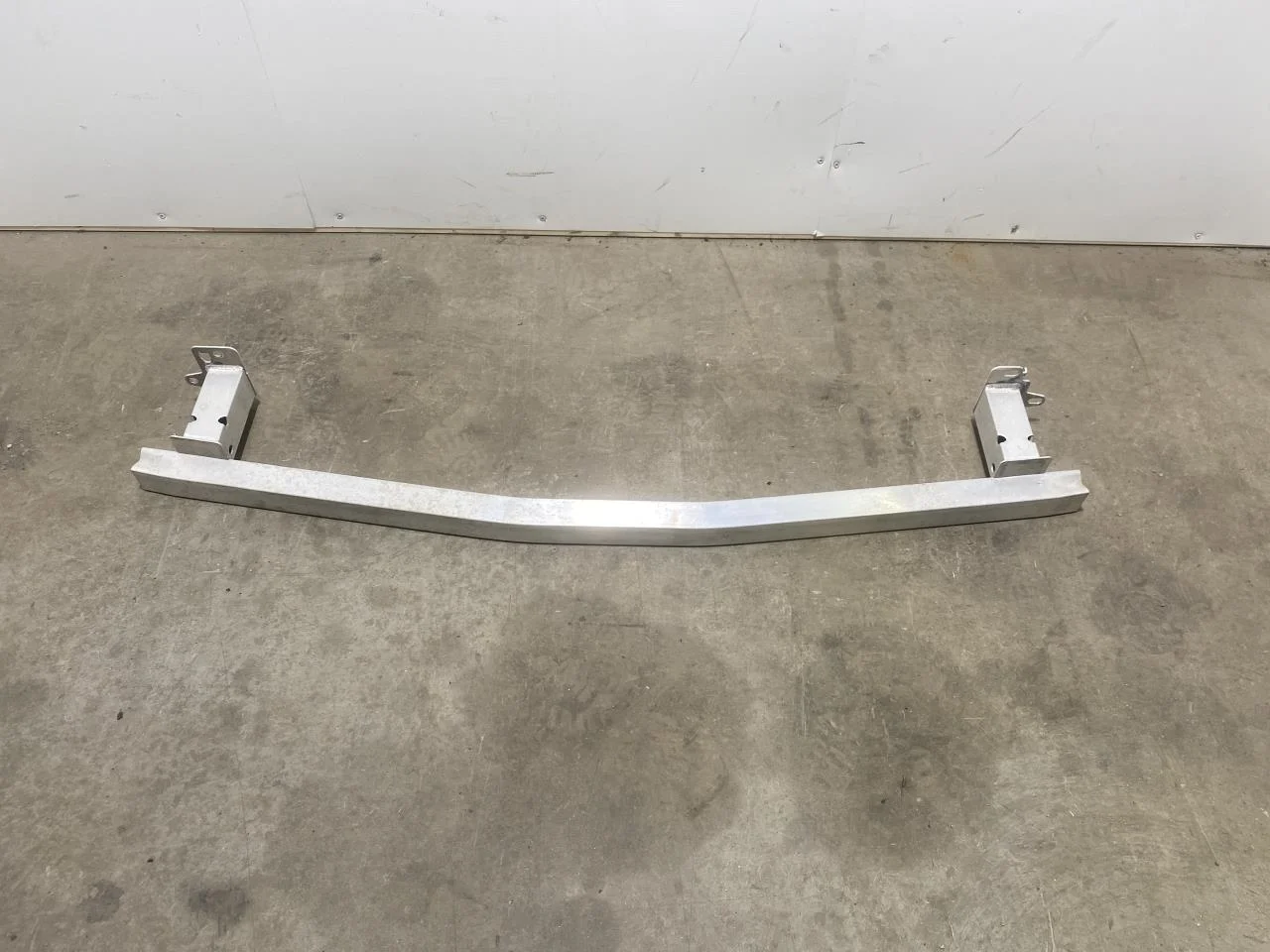 Jeep AVENGER 2023- Bumper reinforcement beam, front