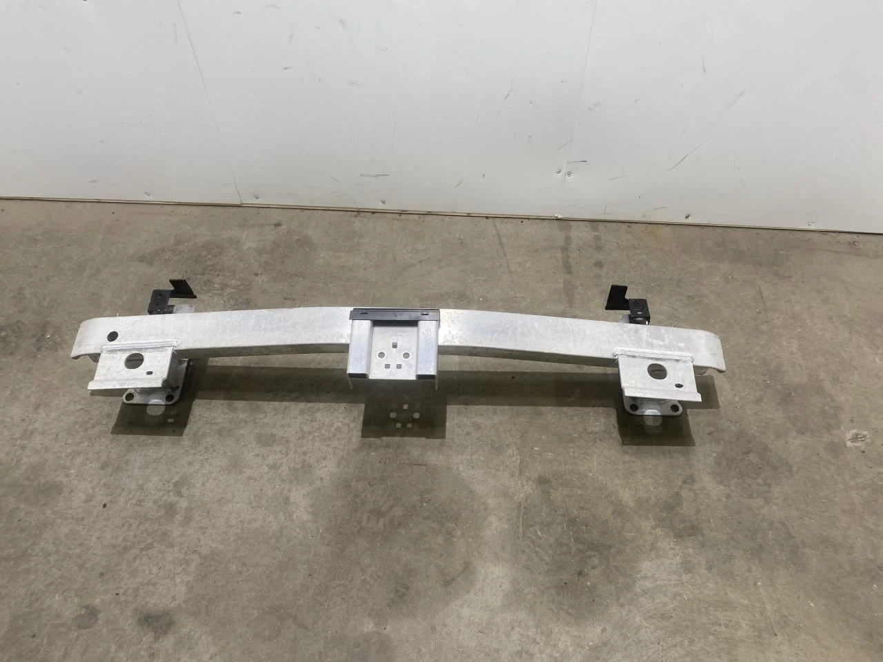 Jeep AVENGER 2023- Bumper reinforcement beam, front
