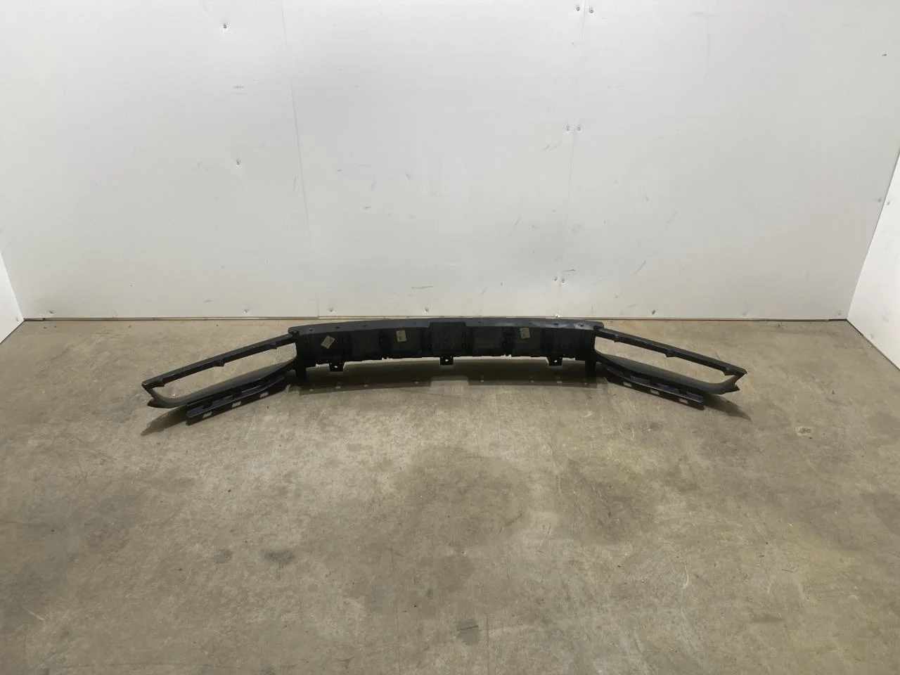 Jeep AVENGER 2023- Grille, complete view 2
