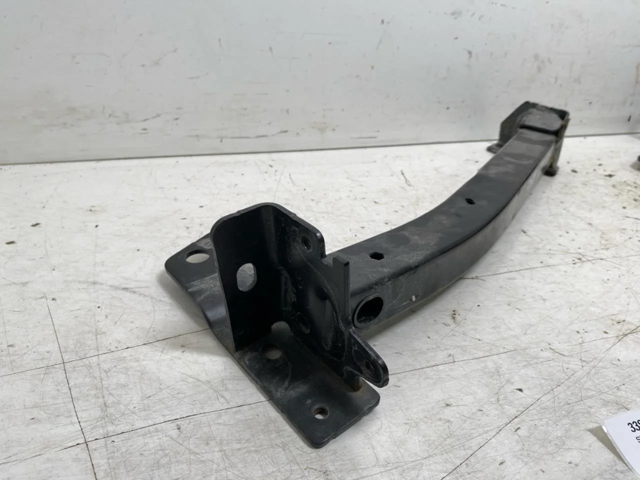 Jeep AVENGER 2023- Bumper reinforcement beam, front view 3