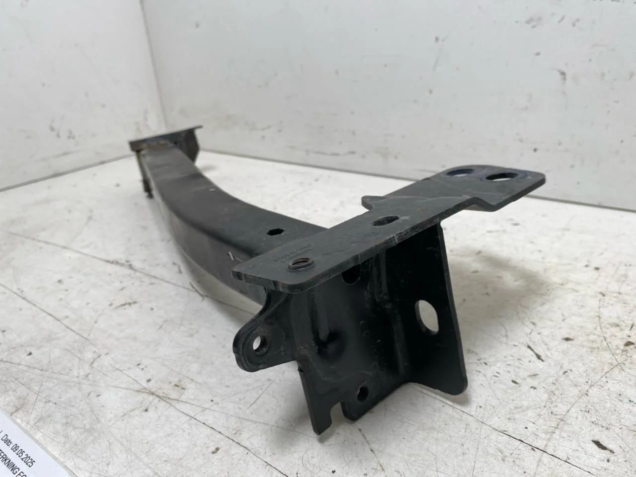 Jeep AVENGER 2023- Bumper reinforcement beam, front view 4