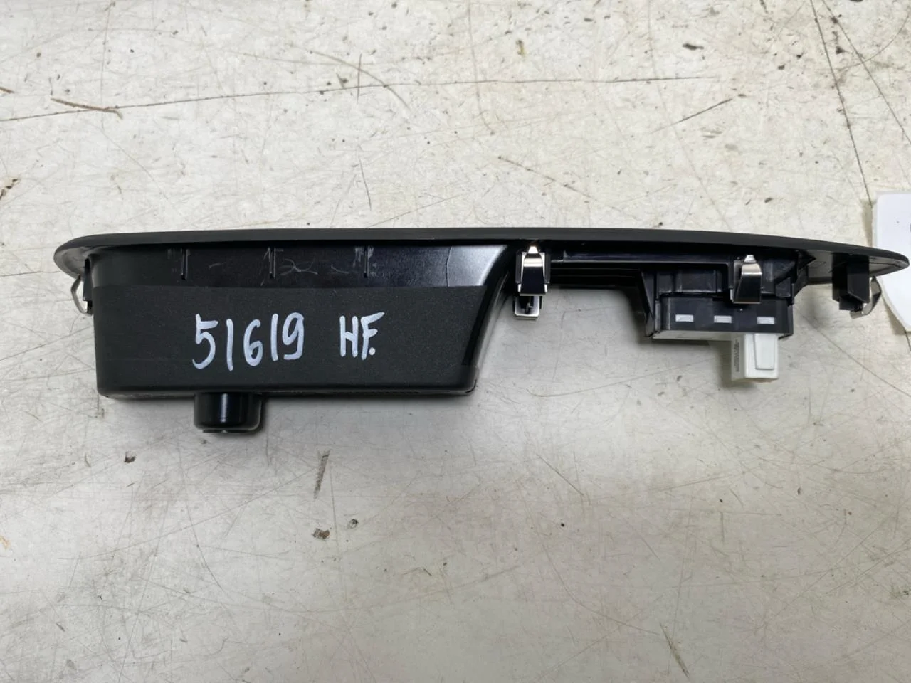 Jeep AVENGER 2023- Window regulator switch view 3