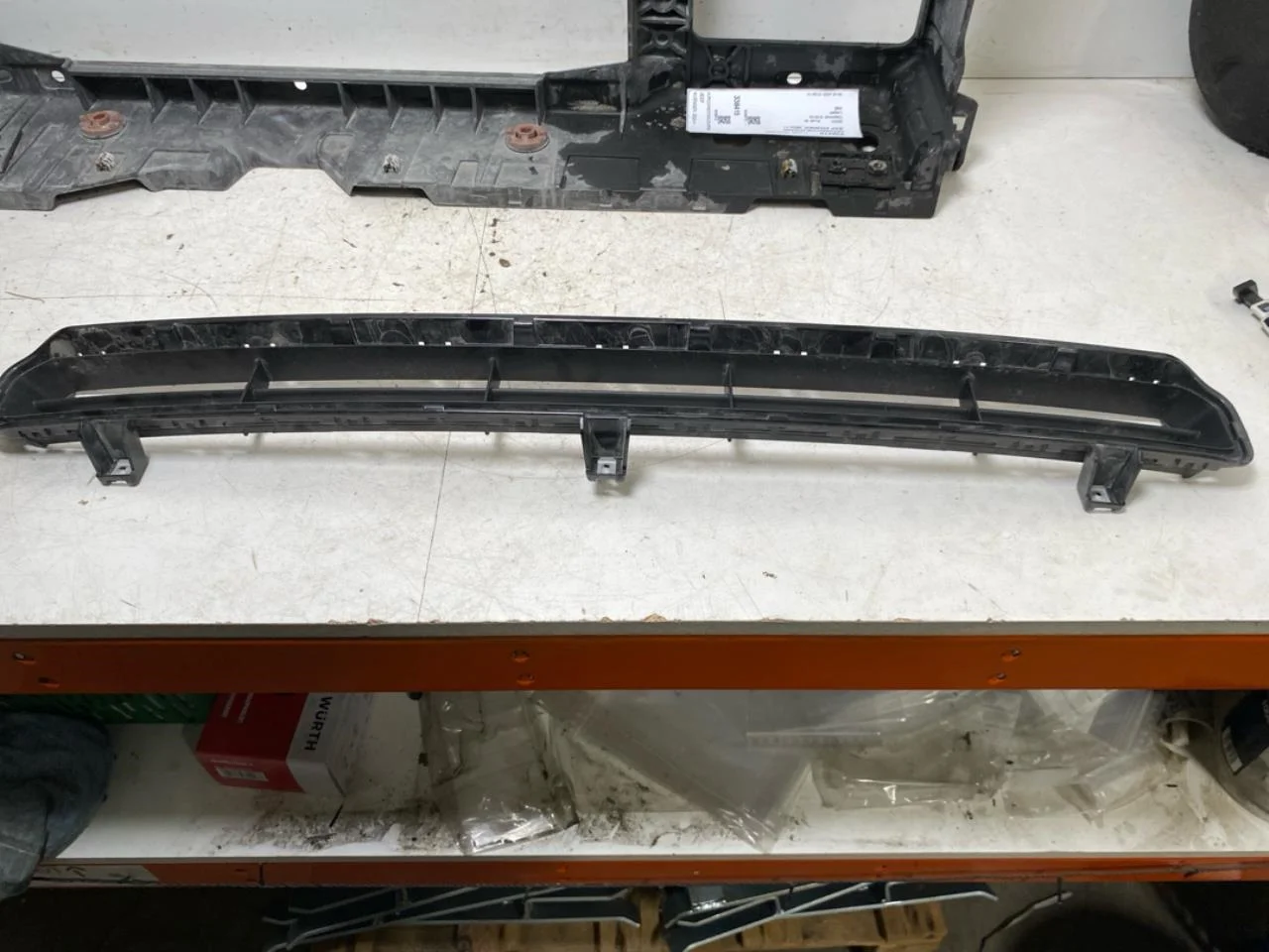 Jeep AVENGER 2023- Grille, complete view 2