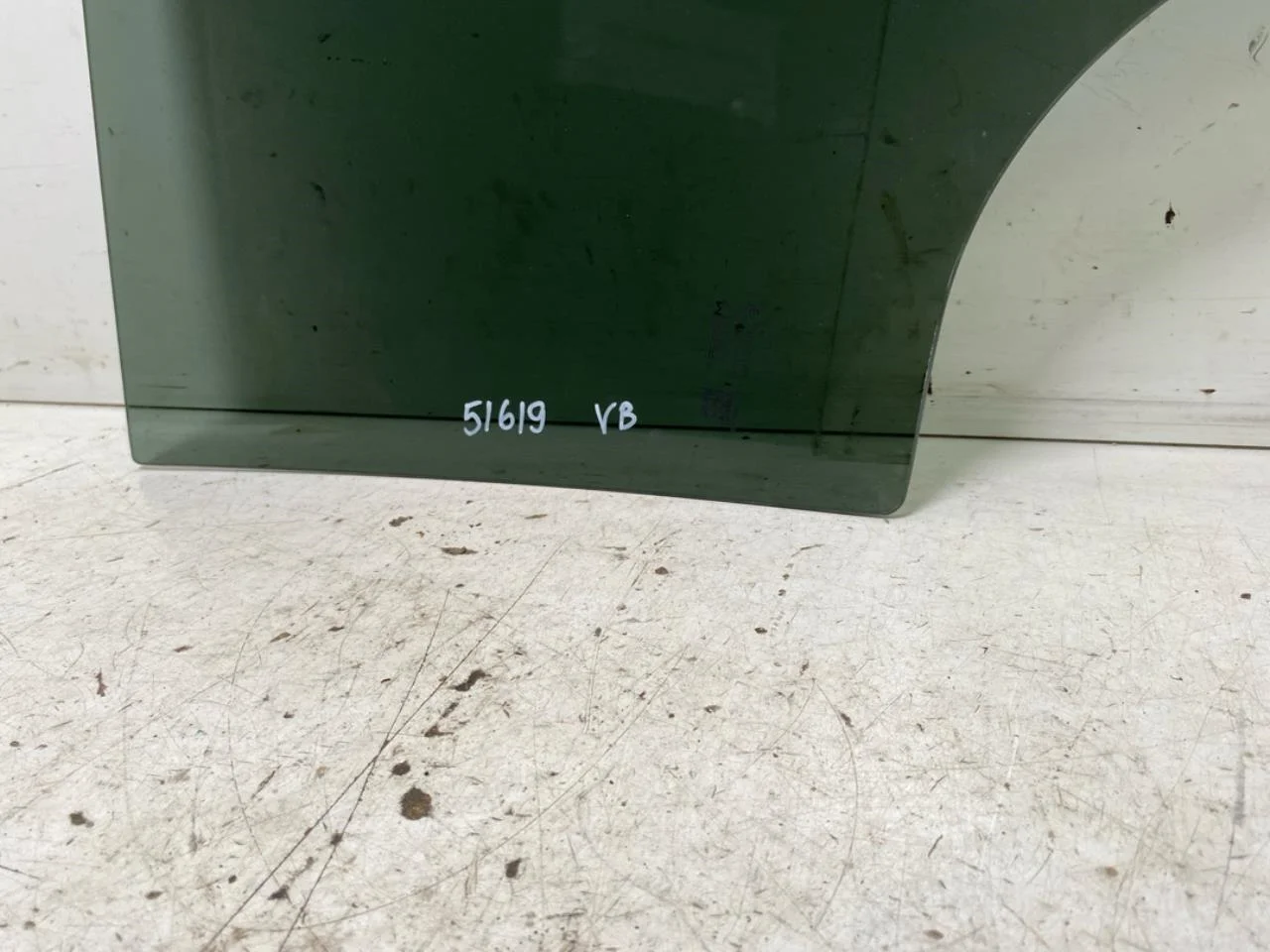 Jeep AVENGER 2023- Rear left door glass, 4-door view 2