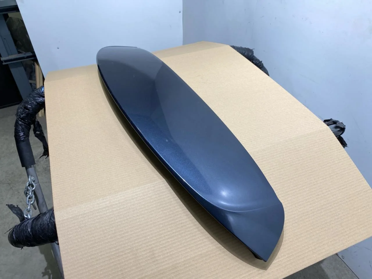Renault ZOE/E- TECH 2013--> Spoiler, tailgate view 2