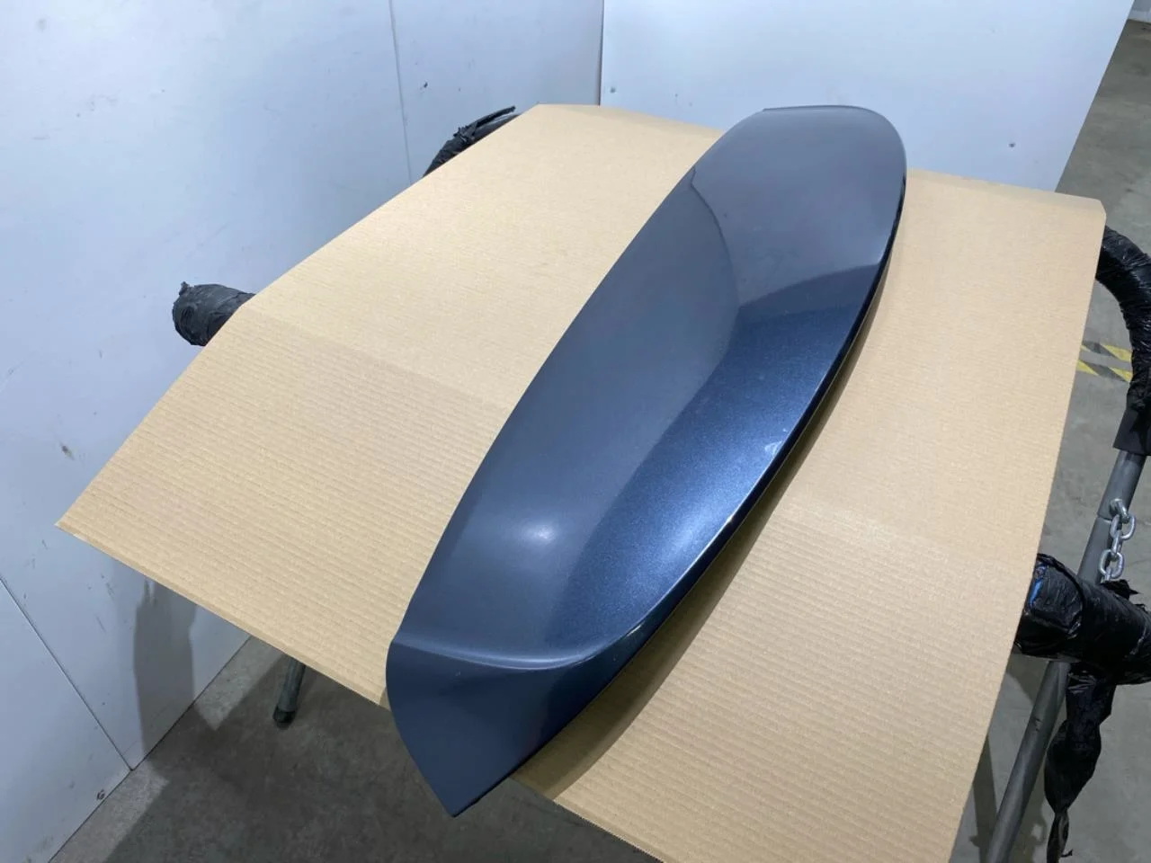 Renault ZOE/E- TECH 2013--> Spoiler, tailgate view 3