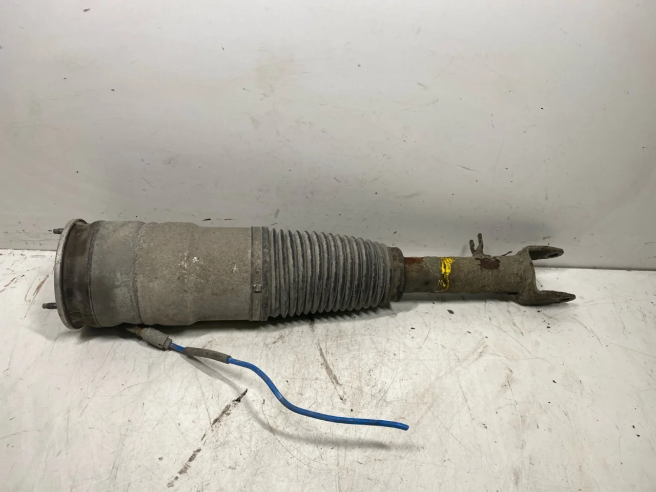 Tesla MODEL S 2013- Air spring bellows / air cushion, level control