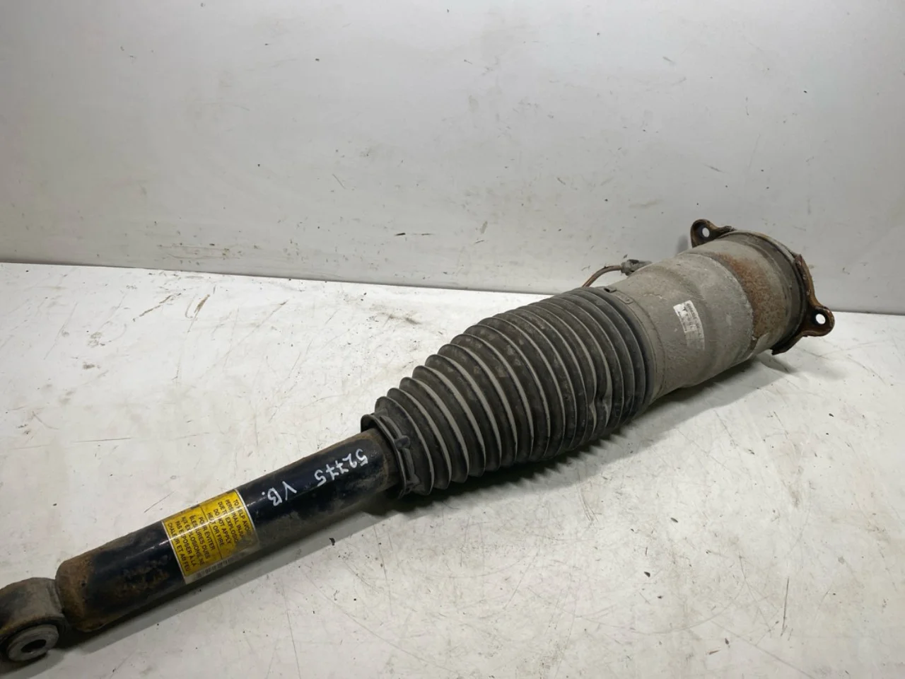 Tesla MODEL S 2013- Air spring bellows / air cushion, level control view 3