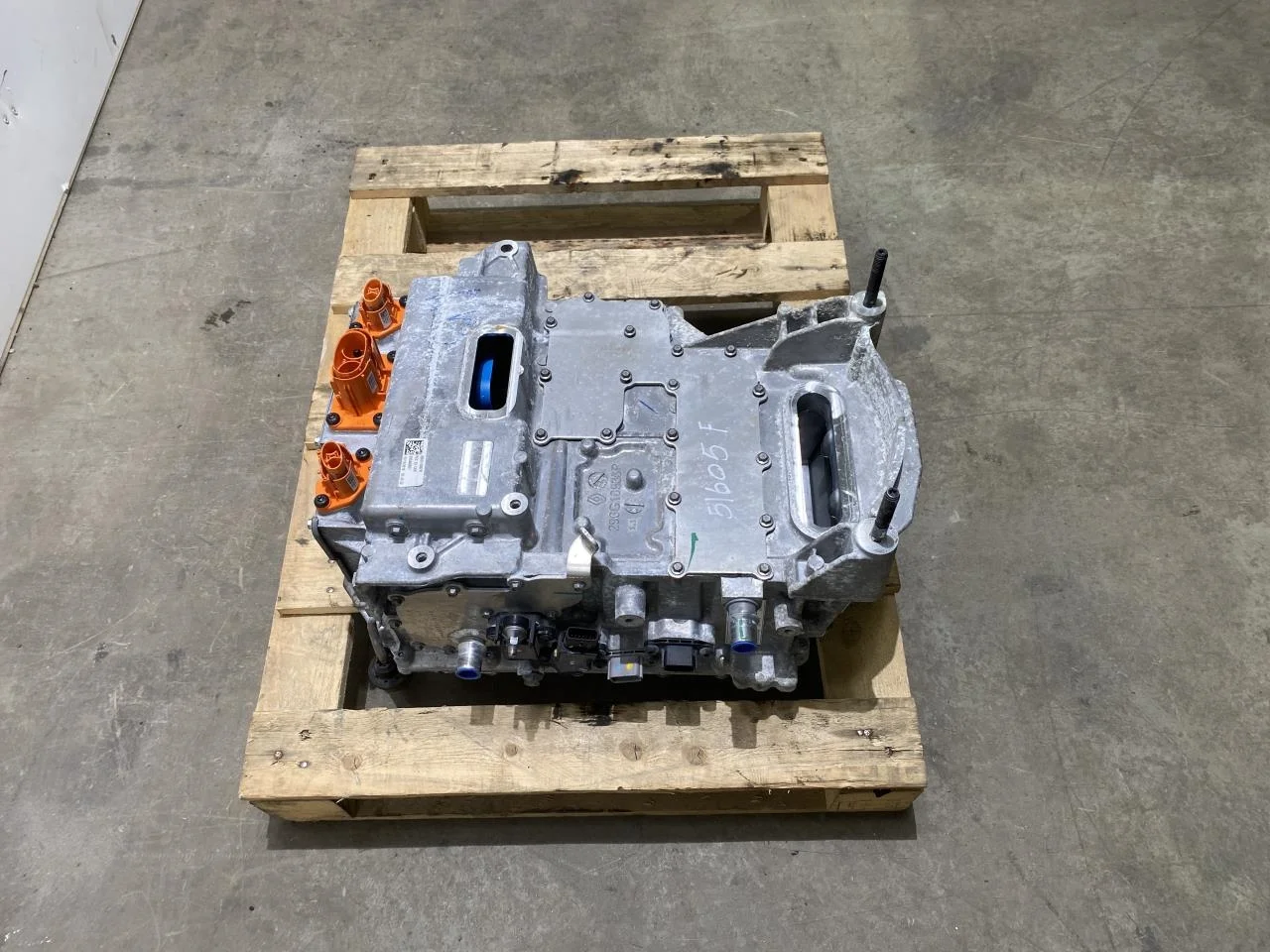 Renault ZOE/E- TECH 2013--> Inverter, 12-220V nézet 3