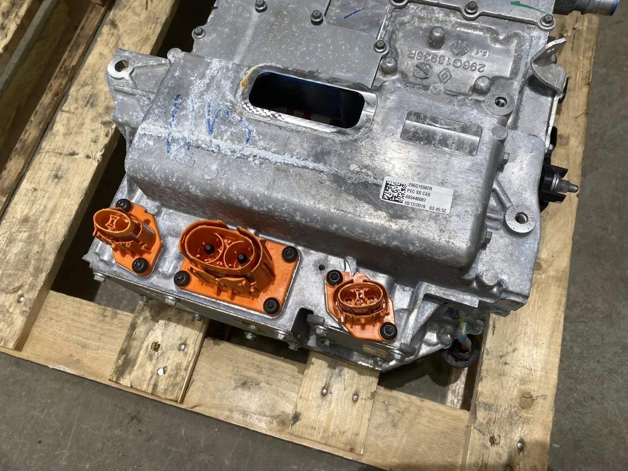 Renault ZOE/E- TECH 2013--> Inverter, 12-220V nézet 4