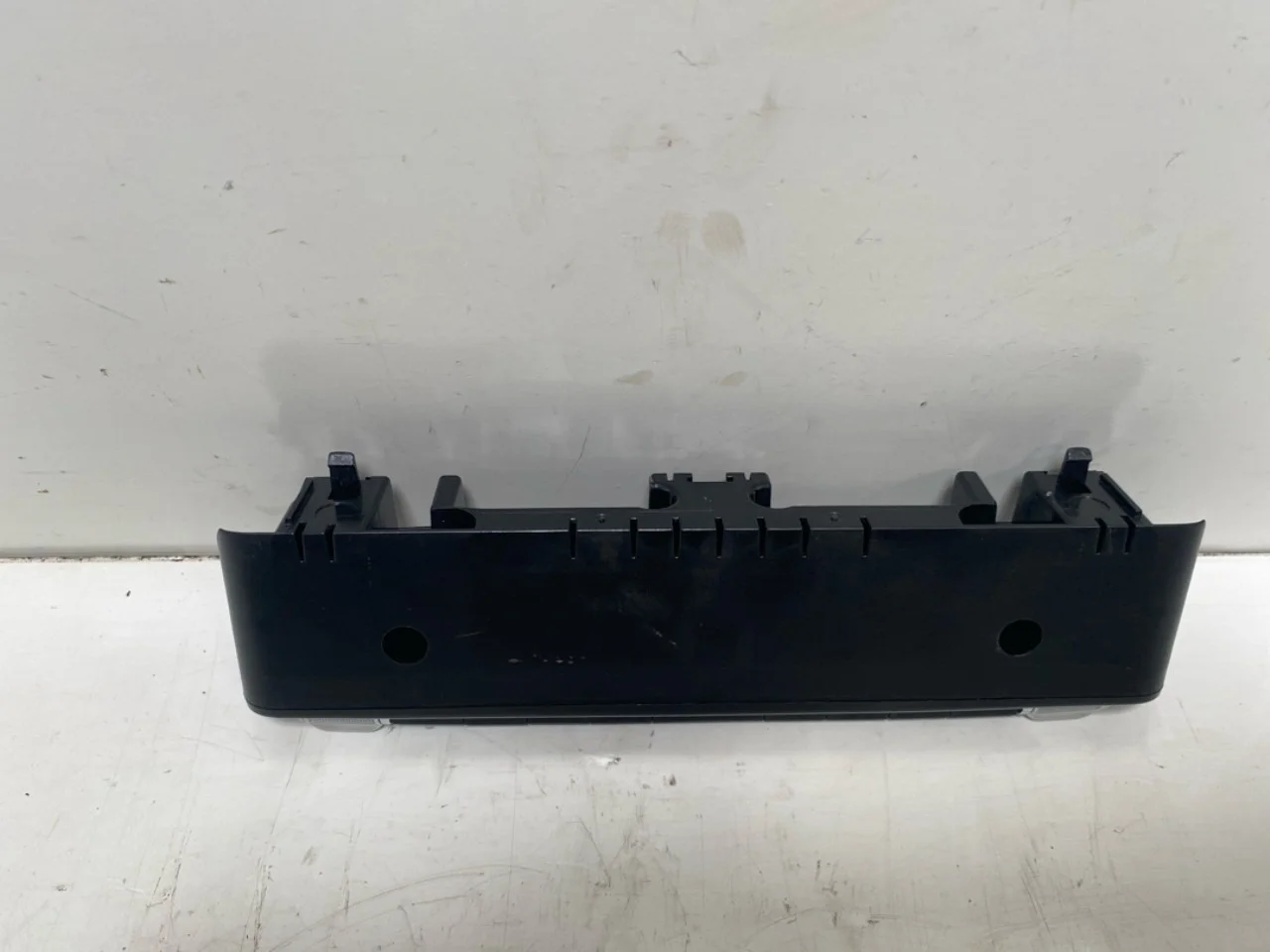 Mercedes EQB X243 2022- Heater control unit view 3