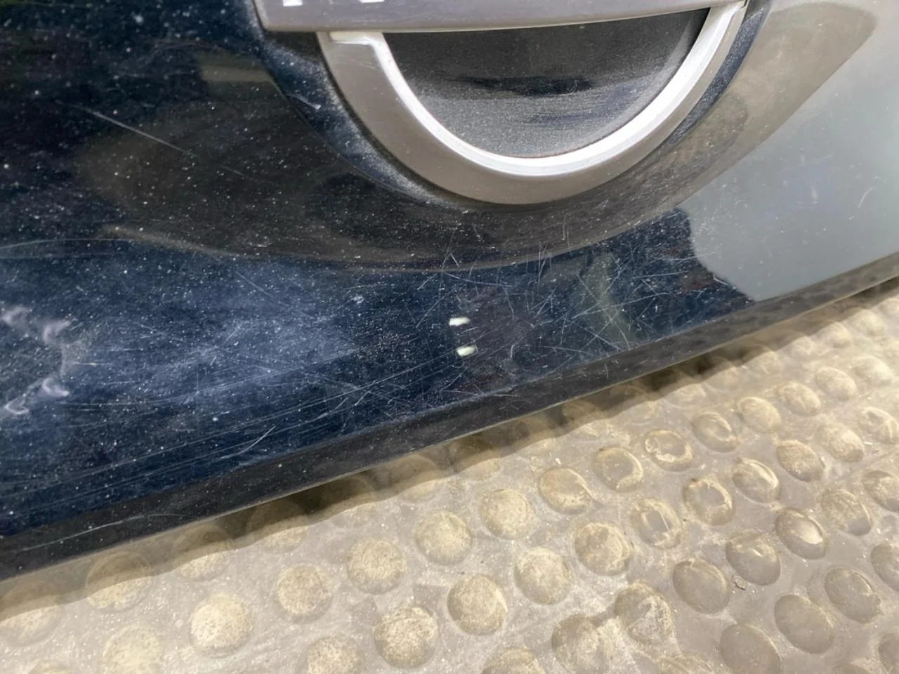 Nissan LEAF 2017-24 Trim molding, other view 2