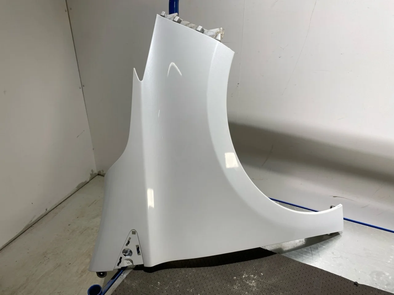 Renault ZOE/E- TECH 2013--> Front right fender