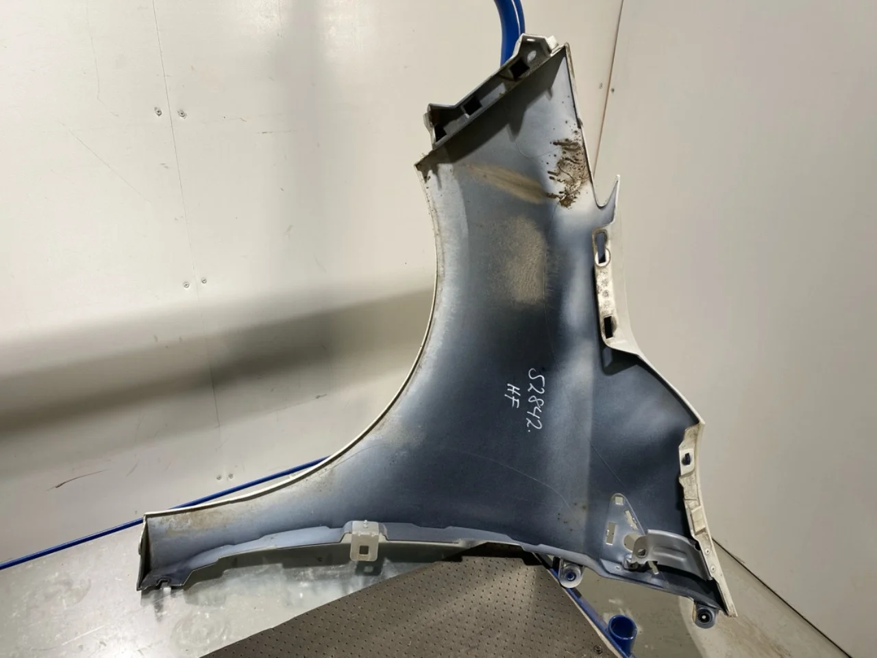 Renault ZOE/E- TECH 2013--> Front right fender view 2