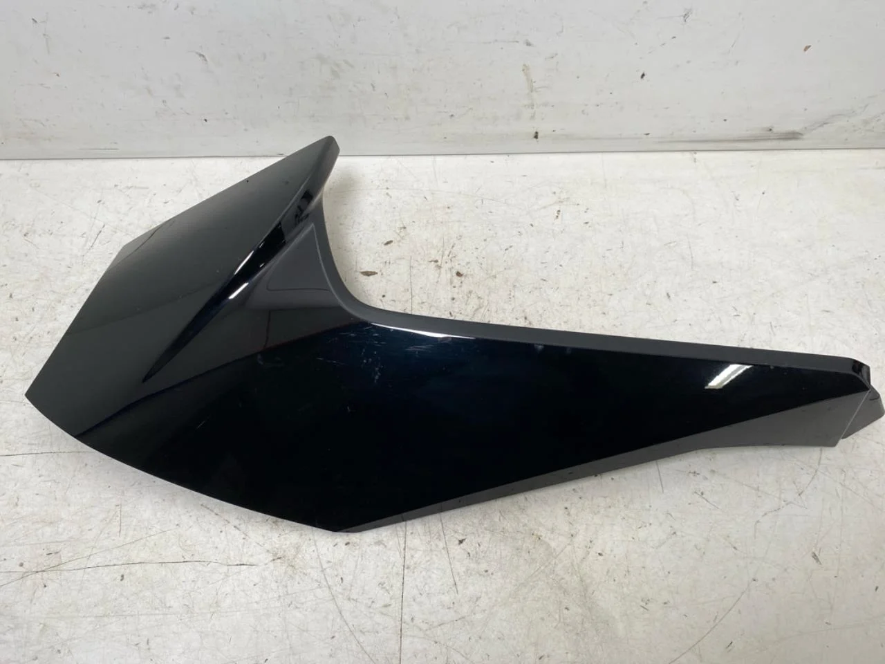 Nissan LEAF 2017-24 Rear spoiler