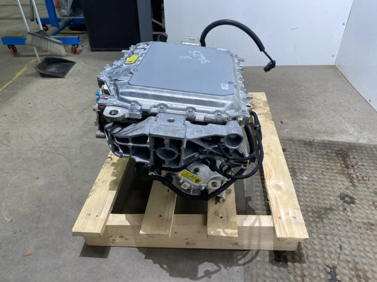 Elektromos motor, első nézet 3
