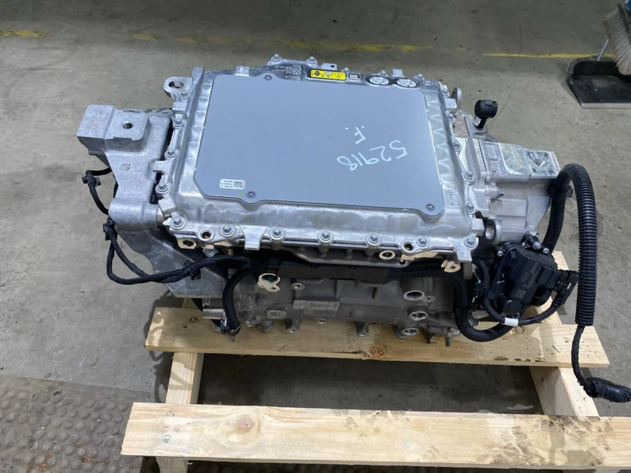 Elektromos motor, első nézet 4